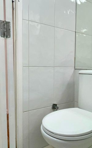 Apartamento à venda com 84m², 3 quartos e 2 vagas Apartamento à venda com 84m², 3 quartos e 2 vagasBanheiro da Suíte