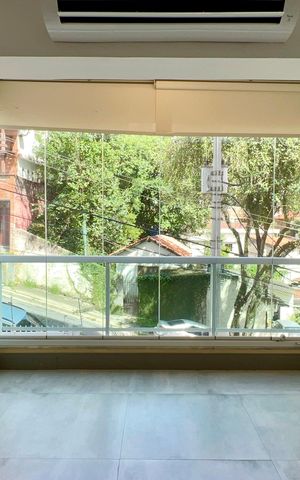Apartamento à venda com 84m², 3 quartos e 2 vagas Apartamento à venda com 84m², 3 quartos e 2 vagasVaranda
