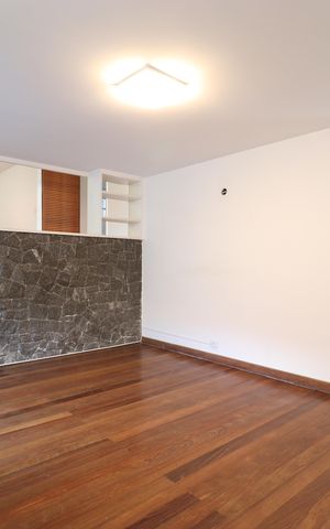 Casa à venda com 392m², 6 quartos e 5 vagasEscritório 