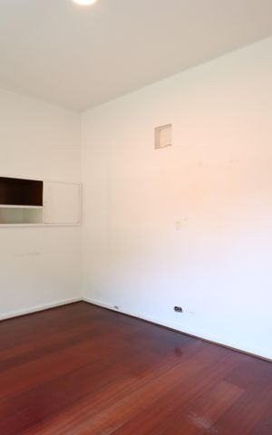 Casa à venda com 392m², 6 quartos e 5 vagasQuarto 5