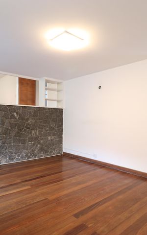 Casa à venda com 392m², 6 quartos e 5 vagasEscritório 