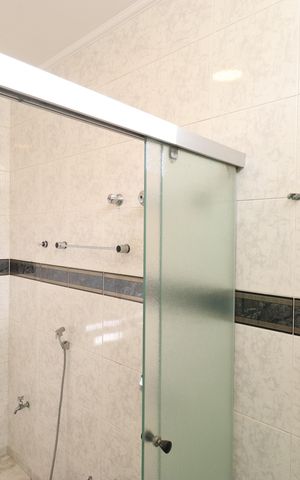 Casa à venda com 392m², 6 quartos e 5 vagasBanheiro Social 