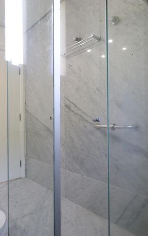 Casa à venda com 392m², 6 quartos e 5 vagasBanheiro da Suíte