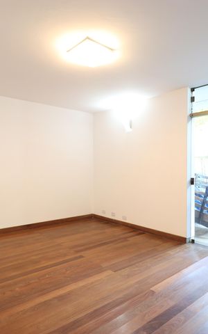 Casa à venda com 392m², 6 quartos e 5 vagasEscritório 