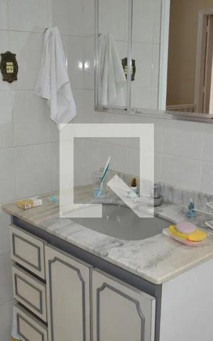 Casa à venda com 250m², 5 quartos e 3 vagas