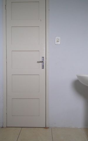 Casa à venda com 70m², 1 quarto e 2 vagasBanheiro da Suíte