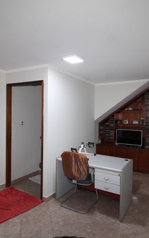 Casa à venda com 175m², 4 quartos e 1 vagaCasa 2 - Sala