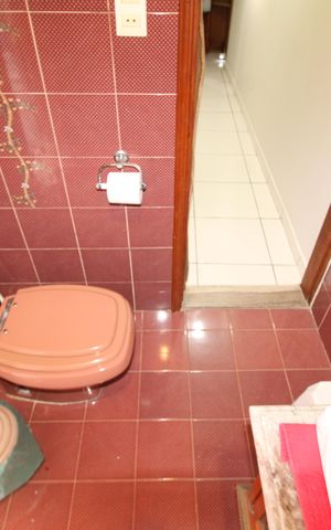 Casa à venda com 175m², 4 quartos e 1 vagaBanheiro Social 2