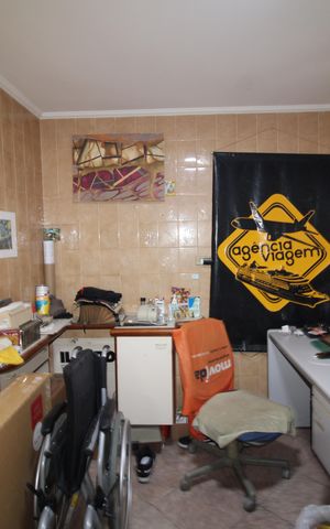 Casa à venda com 175m², 4 quartos e 1 vagaCasa 2 - Cozinha