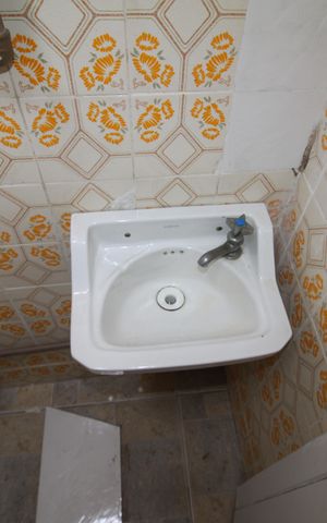 Casa à venda com 175m², 4 quartos e 1 vagaCasa 2 - Banheiro social