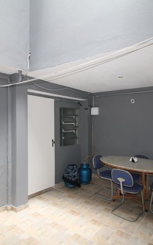 Casa à venda com 175m², 4 quartos e 1 vagaÁrea de Serviço