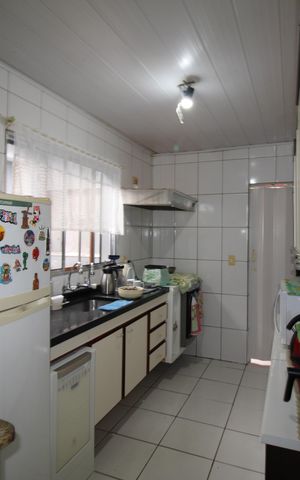 Casa à venda com 175m², 4 quartos e 1 vagaSala/Cozinha