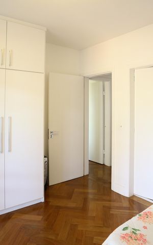 Casa de condomínio à venda com 400m², 4 quartos e 3 vagas Casa de condomínio à venda com 400m², 4 quartos e 3 vagasSuíte 1