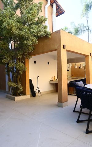 Casa de condomínio à venda com 400m², 4 quartos e 3 vagas Casa de condomínio à venda com 400m², 4 quartos e 3 vagasQuintal