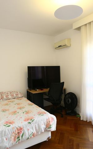 Casa de condomínio à venda com 400m², 4 quartos e 3 vagas Casa de condomínio à venda com 400m², 4 quartos e 3 vagasSuíte 1