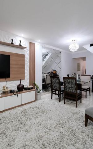 Casa à venda com 150m², 3 quartos e 2 vagasSala