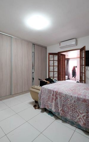 Casa à venda com 150m², 3 quartos e 2 vagasSuíte 2