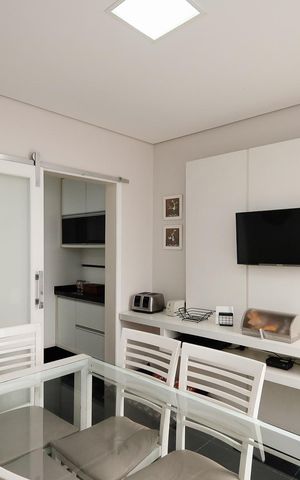 Casa de condomínio à venda com 450m², 4 quartos e 6 vagas Casa de condomínio à venda com 450m², 4 quartos e 6 vagasCopa