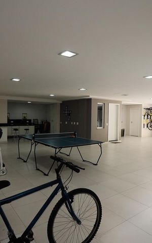 Casa de condomínio à venda com 450m², 4 quartos e 6 vagas Casa de condomínio à venda com 450m², 4 quartos e 6 vagasGaragem