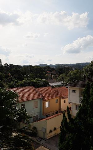 Casa de condomínio à venda com 450m², 4 quartos e 6 vagas Casa de condomínio à venda com 450m², 4 quartos e 6 vagasVista Varanda da Suíte 1