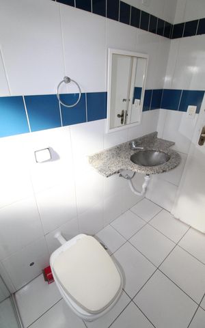 Casa para alugar com 427m², 5 quartos e 2 vagasBanheiro social 2