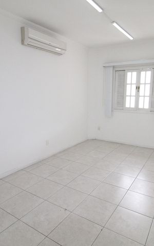 Casa para alugar com 427m², 5 quartos e 2 vagasQuarto 3