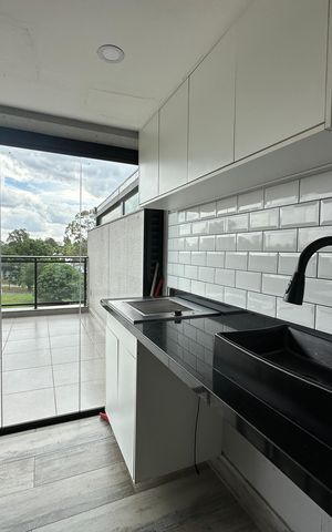 Apartamento à venda com 107m², 2 quartos e 2 vagas Apartamento à venda com 107m², 2 quartos e 2 vagasÁrea de Serviço