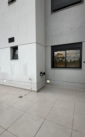 Apartamento à venda com 107m², 2 quartos e 2 vagas Apartamento à venda com 107m², 2 quartos e 2 vagasVaranda