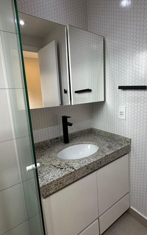 Apartamento à venda com 107m², 2 quartos e 2 vagas Apartamento à venda com 107m², 2 quartos e 2 vagasBanheiro da Suíte 2