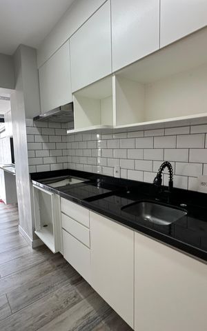 Apartamento à venda com 107m², 2 quartos e 2 vagas Apartamento à venda com 107m², 2 quartos e 2 vagasCozinha