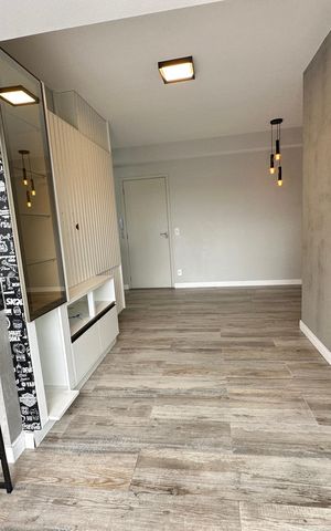 Apartamento à venda com 107m², 2 quartos e 2 vagas Apartamento à venda com 107m², 2 quartos e 2 vagasSala