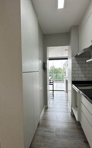 Apartamento à venda com 107m², 2 quartos e 2 vagas Apartamento à venda com 107m², 2 quartos e 2 vagasCozinha