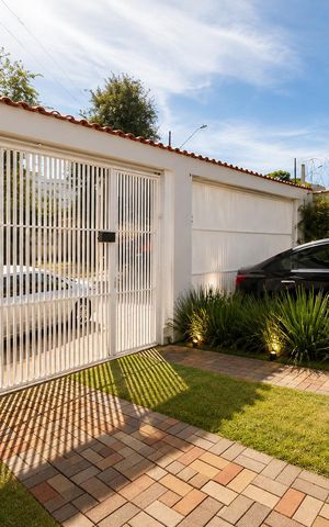 Casa à venda com 312m², 3 quartos e 4 vagas Casa à venda com 312m², 3 quartos e 4 vagasÁrea comum