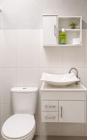 Casa à venda com 312m², 3 quartos e 4 vagas Casa à venda com 312m², 3 quartos e 4 vagasBanheiro da Suíte 1