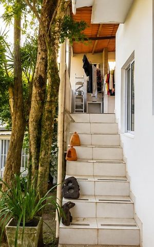 Casa à venda com 312m², 3 quartos e 4 vagas Casa à venda com 312m², 3 quartos e 4 vagasÁrea comum
