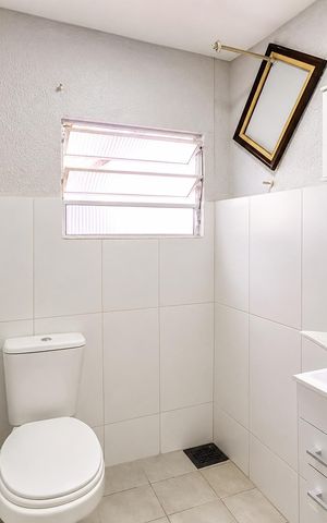 Casa à venda com 312m², 3 quartos e 4 vagas Casa à venda com 312m², 3 quartos e 4 vagasBanheiro da Suíte 3