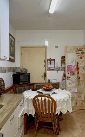 Apartamento à venda com 97m², 2 quartos e 2 vagas Apartamento à venda com 97m², 2 quartos e 2 vagasCozinha