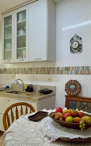 Apartamento à venda com 97m², 2 quartos e 2 vagas Apartamento à venda com 97m², 2 quartos e 2 vagasCozinha