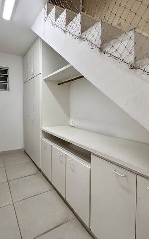 Casa para alugar com 280m², 3 quartos e 3 vagas Casa para alugar com 280m², 3 quartos e 3 vagasÁrea de Serviço