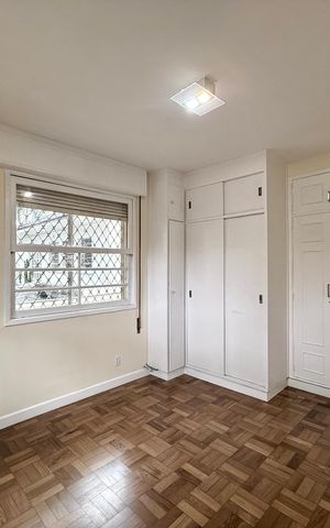 Casa para alugar com 280m², 3 quartos e 3 vagas Casa para alugar com 280m², 3 quartos e 3 vagasSuíte 1