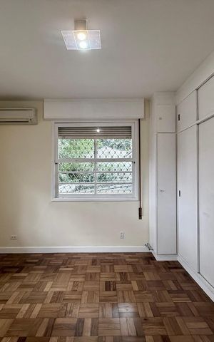 Casa para alugar com 280m², 3 quartos e 3 vagas Casa para alugar com 280m², 3 quartos e 3 vagasSuíte 1