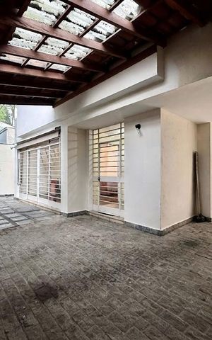 Casa para alugar com 280m², 3 quartos e 3 vagas Casa para alugar com 280m², 3 quartos e 3 vagasGaragem