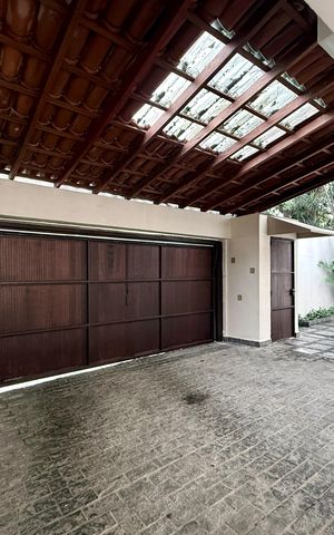 Casa para alugar com 280m², 3 quartos e 3 vagas Casa para alugar com 280m², 3 quartos e 3 vagasGaragem