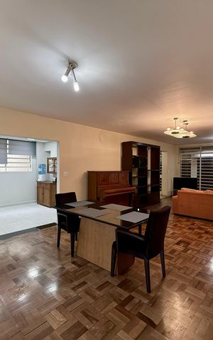 Casa para alugar com 280m², 3 quartos e 3 vagas Casa para alugar com 280m², 3 quartos e 3 vagasSala