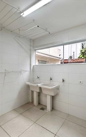 Casa para alugar com 280m², 3 quartos e 3 vagas Casa para alugar com 280m², 3 quartos e 3 vagasÁrea de Serviço