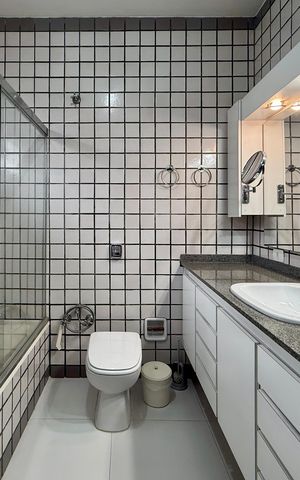 Casa para alugar com 280m², 3 quartos e 3 vagas Casa para alugar com 280m², 3 quartos e 3 vagasBanheiro Suíte 1