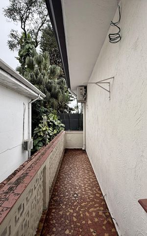 Casa para alugar com 280m², 3 quartos e 3 vagas Casa para alugar com 280m², 3 quartos e 3 vagasSacada Quarto 3