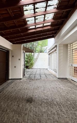Casa para alugar com 280m², 3 quartos e 3 vagas Casa para alugar com 280m², 3 quartos e 3 vagasGaragem