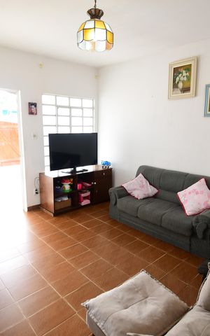 Casa à venda com 111m², 3 quartos e 4 vagasSala