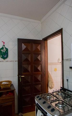 Casa à venda com 157m², 3 quartos e 3 vagas Casa à venda com 157m², 3 quartos e 3 vagasCozinha
